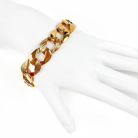 Napier Vintage Bracelet Oval Links Brushed Smooth Gold Tone Finish Fold Clasp - Picture 1 of 6